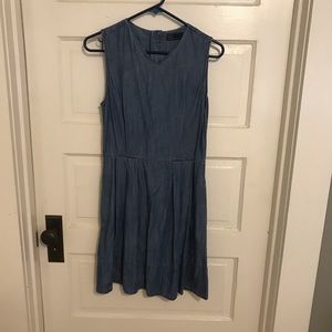 Gap size 0 denim dress. Exposed back zipper